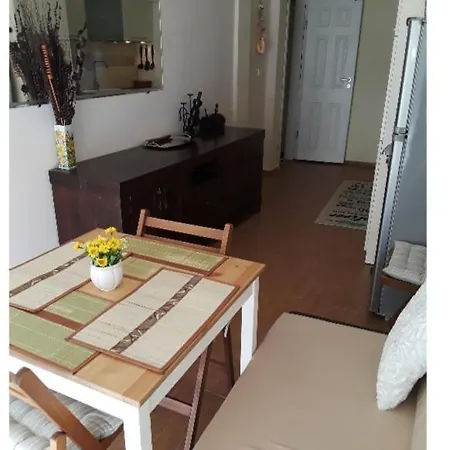 Cozy In The Hart Of The Апартаменты Варна